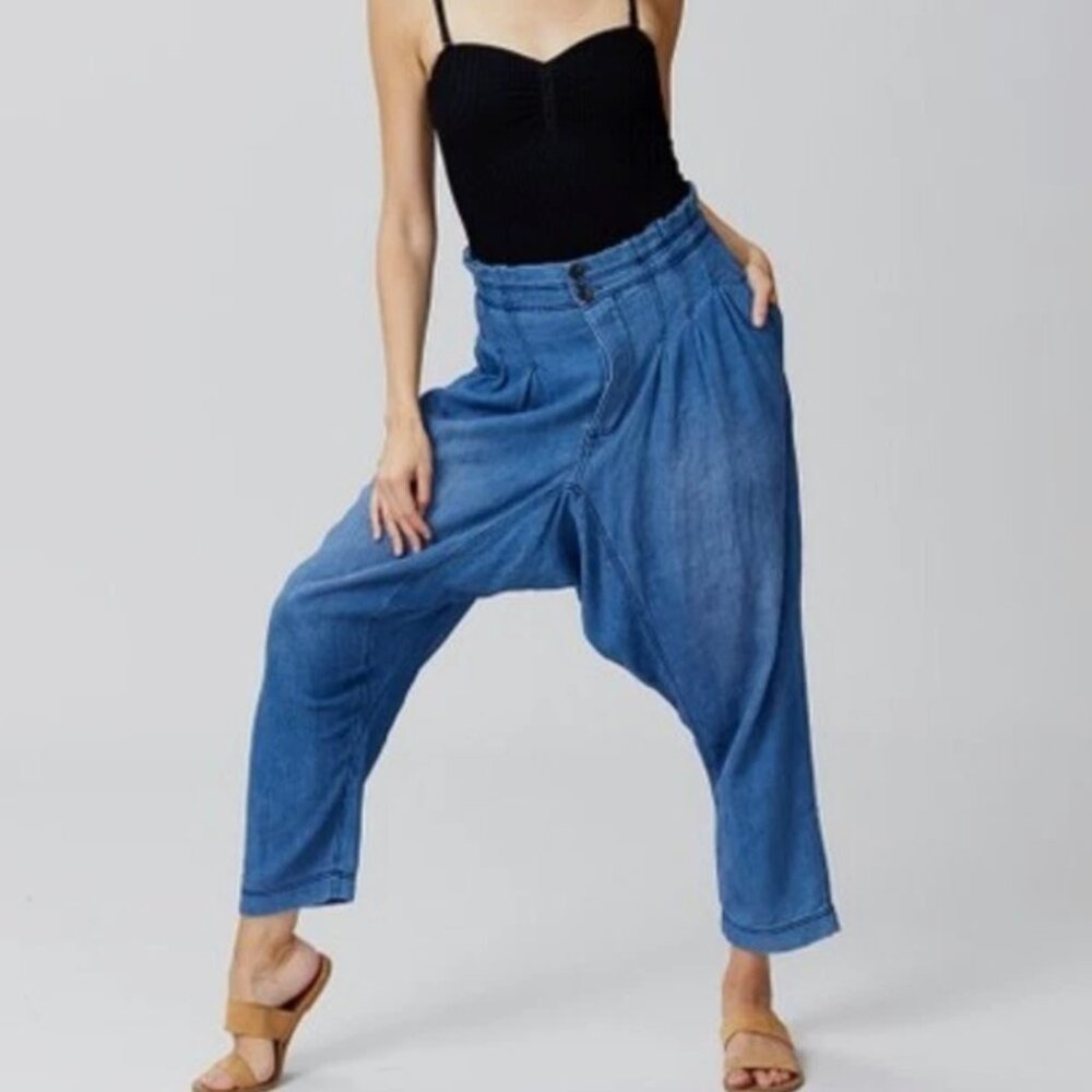 Free People We The Free Mover Shaker Soft Denim Harem High Waist Jeans Pants Sz6